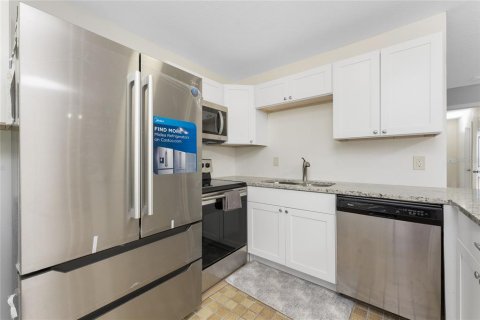 Condo in Englewood, Florida, 3 bedrooms  № 1743622 - photo 8