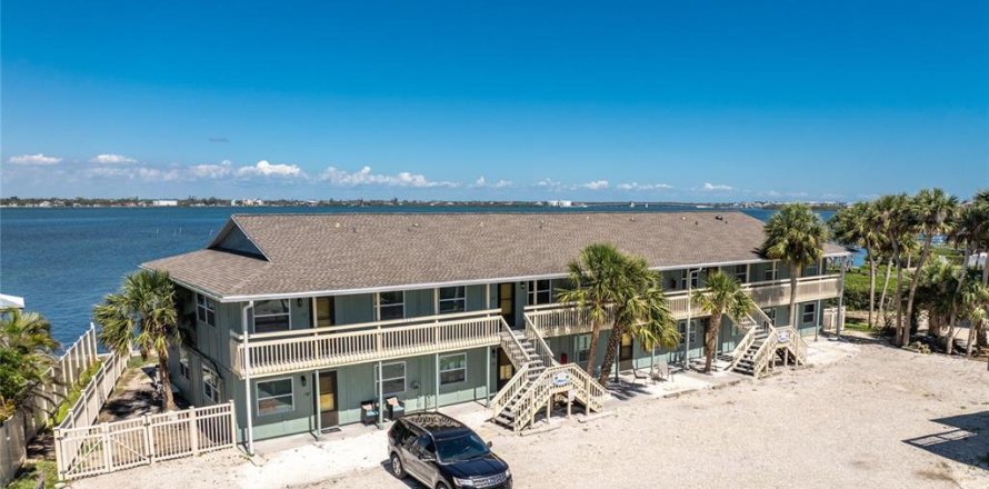 Condo in Englewood, Florida, 3 bedrooms  № 1743622