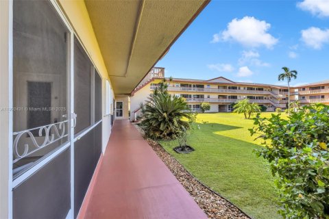 Condo in Hollywood, Florida, 1 bedroom  № 1953970 - photo 7