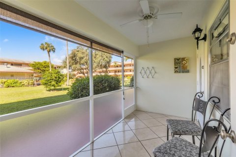Condo in Hollywood, Florida, 1 bedroom  № 1953970 - photo 10