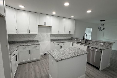 Casa en venta en Sanford, Florida, 4 dormitorios, 182.83 m2 № 2155511 - foto 10