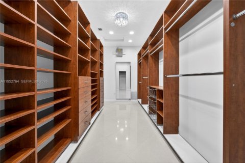 Casa en venta en Davie, Florida, 4 dormitorios, 284.1 m2 № 2008795 - foto 27