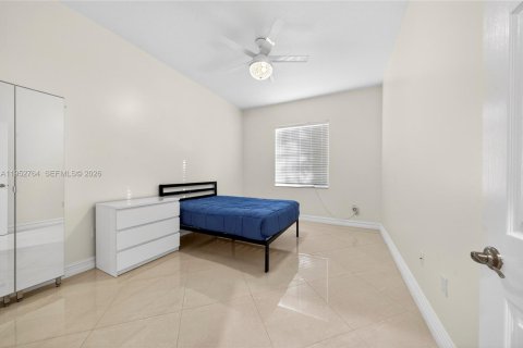 Casa en venta en Davie, Florida, 4 dormitorios, 284.1 m2 № 2008795 - foto 29