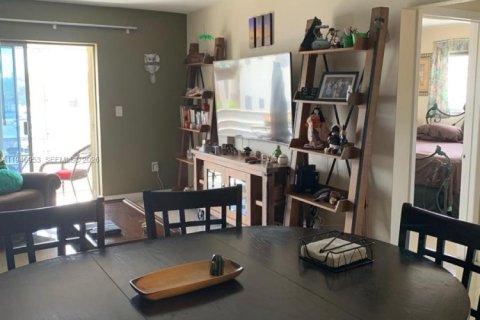 Купить кондоминиум в Майами, Флорида 2 спальни, 82.03м2, № 2003096 - фото 4