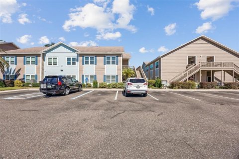 Condo in Fernandina Beach, Florida, 2 bedrooms  № 2429376 - photo 3