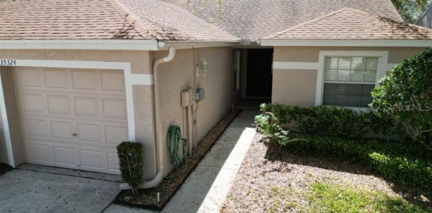 Touwnhouse à Zephyrhills, Floride 2 chambres, 121.52 m2 № 1549206