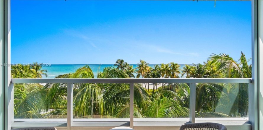 Studio à Condo à Miami Beach, Floride  № 2154812
