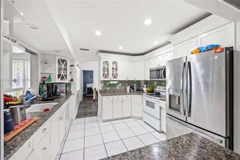 Villa ou maison à vendre à West Palm Beach, Floride: 3 chambres, 178.37 m2 № 2077785 - photo 14