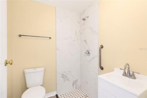Commercial property in Saint Petersburg, Florida 406.73 sq.m. № 1312245 - photo 17