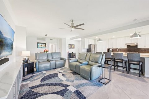Condo in Lakewood Ranch, Florida, 3 bedrooms in LAKEWOOD NATIONAL  № 1557216 - photo 7