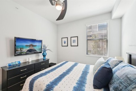 Condo in Lakewood Ranch, Florida, 3 bedrooms in LAKEWOOD NATIONAL  № 1557216 - photo 27