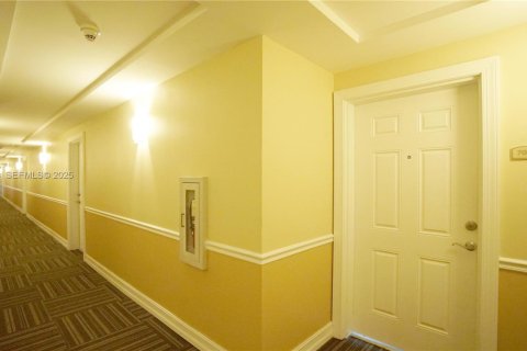 Снять в аренду квартиру в Майами, Флорида 2 спальни, 87.51м2, № 1992424 - фото 12