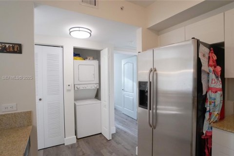 Снять в аренду квартиру в Майами, Флорида 2 спальни, 87.51м2, № 1992424 - фото 30