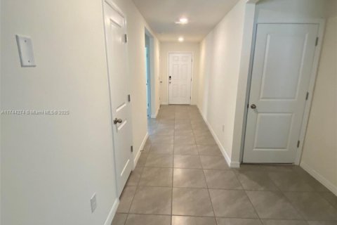 House in Ocala, Florida 4 bedrooms, 169.73 sq.m. № 1710221 - photo 14