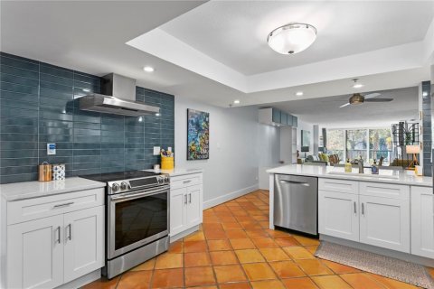 Condo in Tampa, Florida, 2 bedrooms  № 1578966 - photo 2