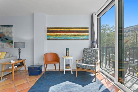 Condo in Tampa, Florida, 2 bedrooms  № 1578966 - photo 20