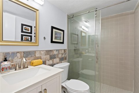 Condo in Tampa, Florida, 2 bedrooms  № 1578966 - photo 26