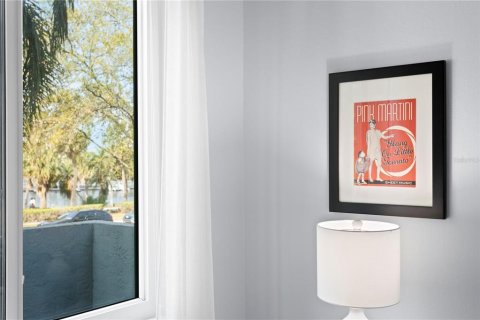 Condo in Tampa, Florida, 2 bedrooms  № 1578966 - photo 24