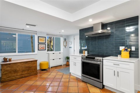 Condo in Tampa, Florida, 2 bedrooms  № 1578966 - photo 8