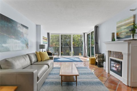 Condo in Tampa, Florida, 2 bedrooms  № 1578966 - photo 18