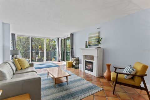Condo in Tampa, Florida, 2 bedrooms  № 1578966 - photo 16