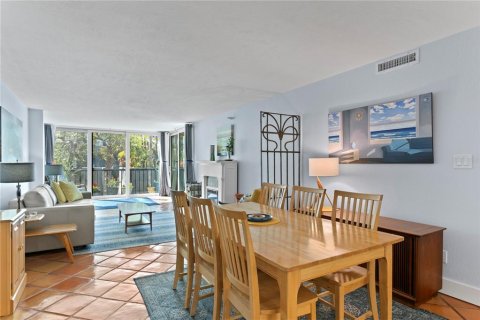 Condo in Tampa, Florida, 2 bedrooms  № 1578966 - photo 12