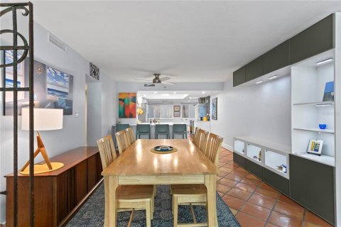 Condo in Tampa, Florida, 2 bedrooms  № 1578966 - photo 15
