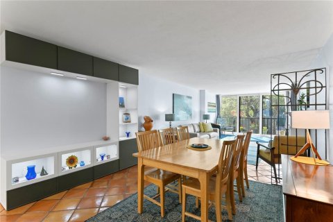 Condo in Tampa, Florida, 2 bedrooms  № 1578966 - photo 11