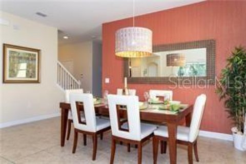 Villa ou maison à vendre à Kissimmee, Floride: 5 chambres, 280.1 m2 № 2149114 - photo 10