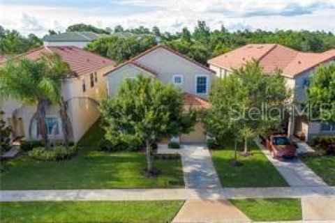 Villa ou maison à vendre à Kissimmee, Floride: 5 chambres, 280.1 m2 № 2149114 - photo 2