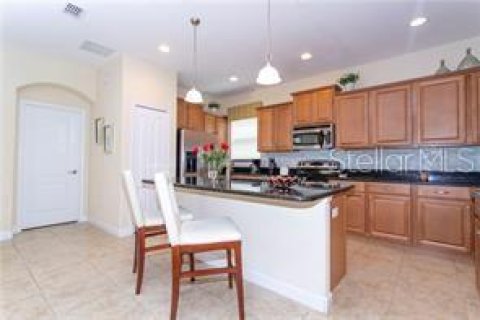 Villa ou maison à vendre à Kissimmee, Floride: 5 chambres, 280.1 m2 № 2149114 - photo 18