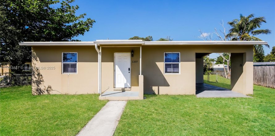 Casa en Fort Lauderdale, Florida 3 dormitorios, 88.07 m2 № 1891742