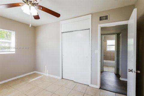 Casa en alquiler en Fort Lauderdale, Florida, 3 dormitorios, 88.07 m2 № 1891742 - foto 11