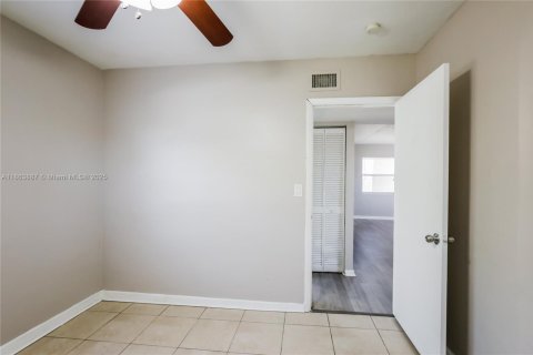 Casa en alquiler en Fort Lauderdale, Florida, 3 dormitorios, 88.07 m2 № 1891742 - foto 8