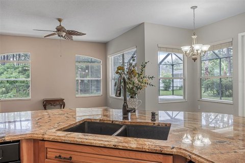 House in Palm Coast, Florida 4 bedrooms, 227.98 sq.m. № 1835593 - photo 15