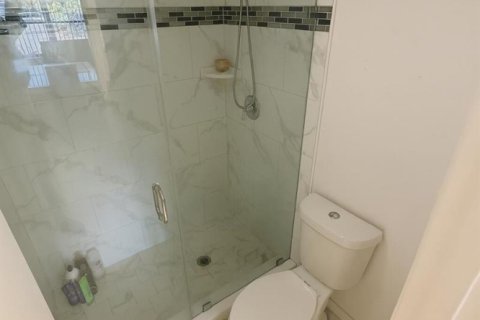 Condo in West Palm Beach, Florida, 2 bedrooms  № 2241895 - photo 5