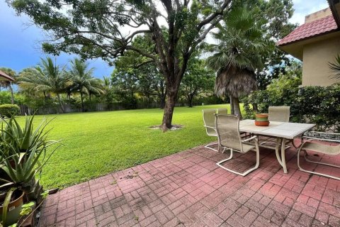Condo in West Palm Beach, Florida, 2 bedrooms  № 2241895 - photo 13