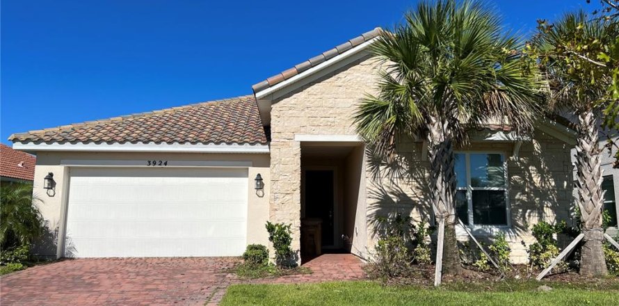 House in Kissimmee, Florida 4 bedrooms, 197.14 sq.m. № 881779
