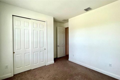 House in Kissimmee, Florida 4 bedrooms, 197.14 sq.m. № 881779 - photo 28