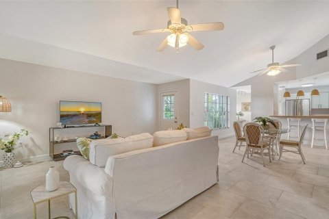 Casa en venta en Sarasota, Florida, 2 dormitorios, 128.95 m2 № 2121079 - foto 6