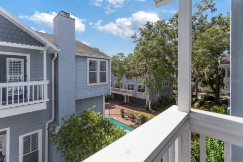 Townhouse in Tampa, Florida 2 bedrooms, 160.16 sq.m. № 2094670 - photo 24