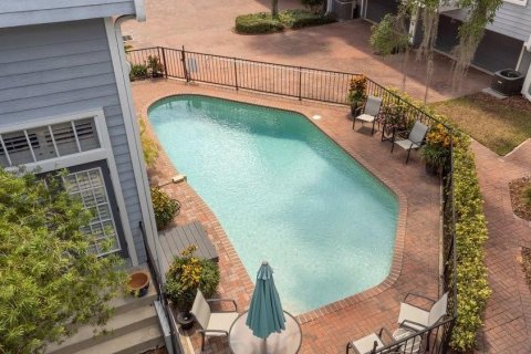 Townhouse in Tampa, Florida 2 bedrooms, 160.16 sq.m. № 2094670 - photo 26