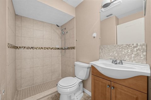 Villa ou maison à vendre à Casselberry, Floride: 4 chambres, 171.03 m2 № 2308748 - photo 26