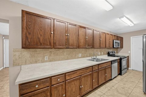 Villa ou maison à vendre à Casselberry, Floride: 4 chambres, 171.03 m2 № 2308748 - photo 13