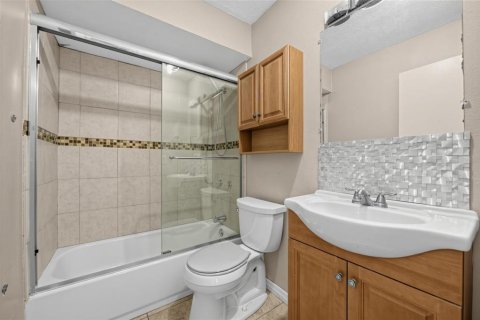 Villa ou maison à vendre à Casselberry, Floride: 4 chambres, 171.03 m2 № 2308748 - photo 27
