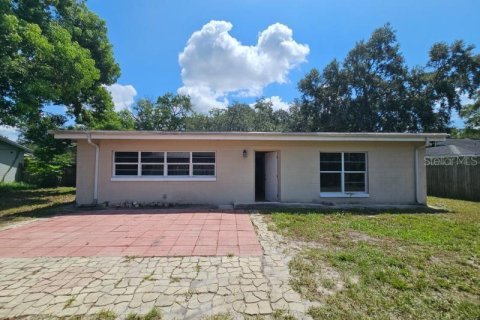 House in Casselberry, Florida 4 bedrooms, 171.03 sq.m. № 2308748