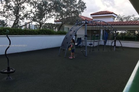 Copropriété à louer à Aventura, Floride: 2 chambres, 116.78 m2 № 1989698 - photo 24