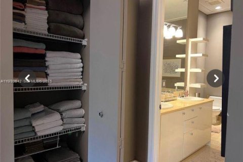 Copropriété à louer à Aventura, Floride: 2 chambres, 116.78 m2 № 1989698 - photo 10