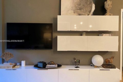 Copropriété à louer à Aventura, Floride: 2 chambres, 116.78 m2 № 1989698 - photo 17