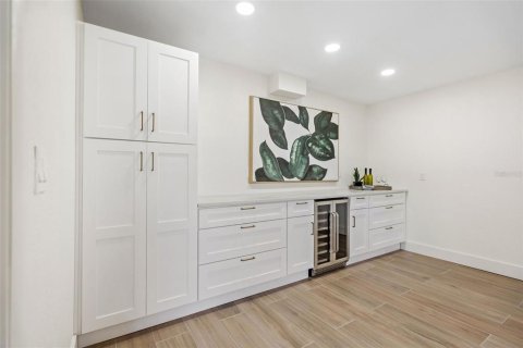 Villa ou maison à vendre à Saint Petersburg, Floride: 4 chambres, 254.46 m2 № 1865815 - photo 8